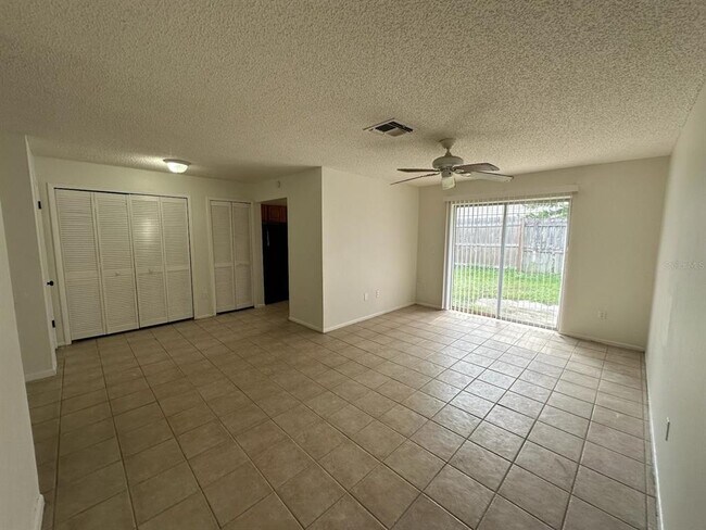 Building Photo - 1816 Bonneville Dr
