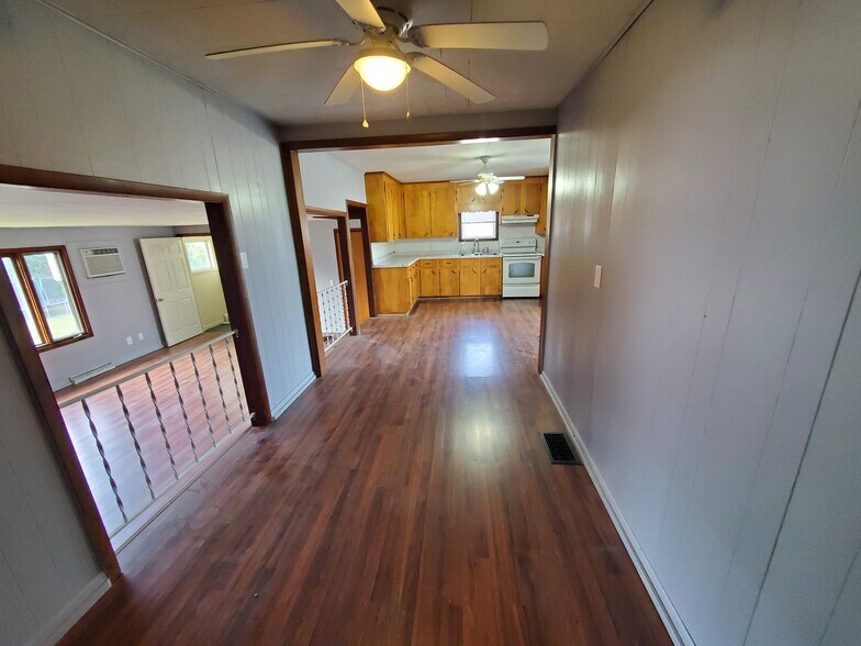 Building Photo - 117 Arlington Ave