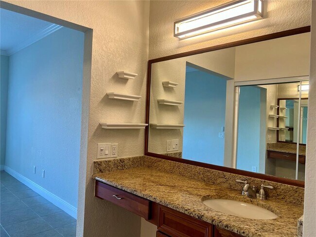 Building Photo - 443 Hamptoncrest Cir