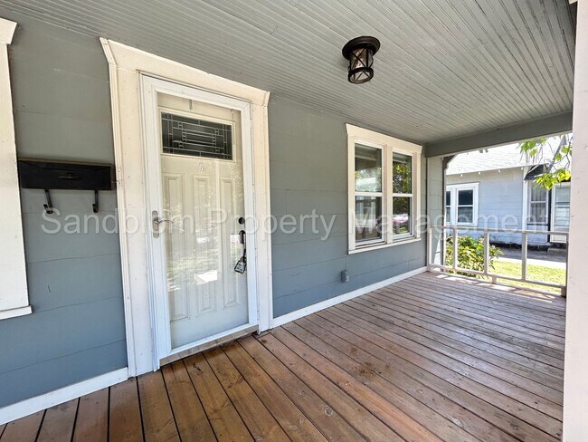 Building Photo - FOR LEASE | University of Tulsa | Available Now