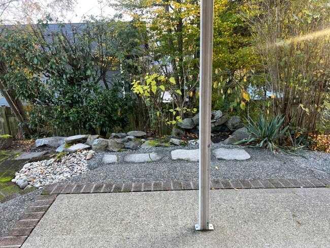 Building Photo - 3Bd/2.25Ba Renton House