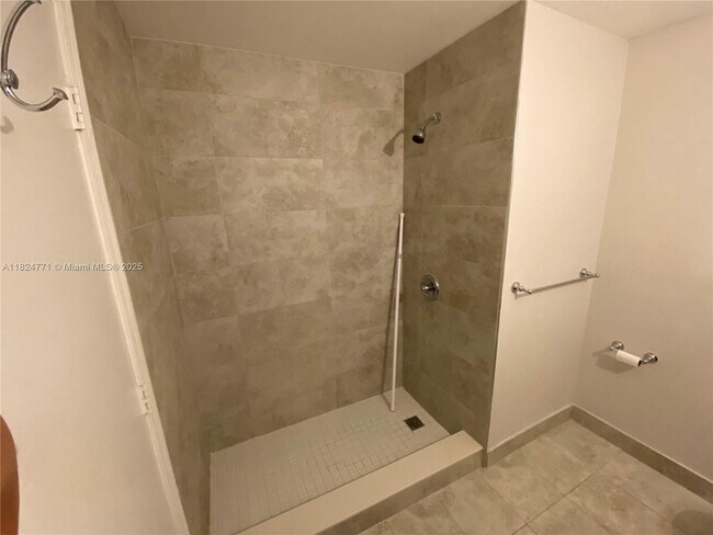 Building Photo - 1575 Veracruz Ln