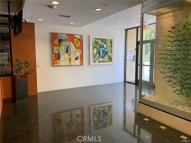 Building Photo - 28 N 3rd St