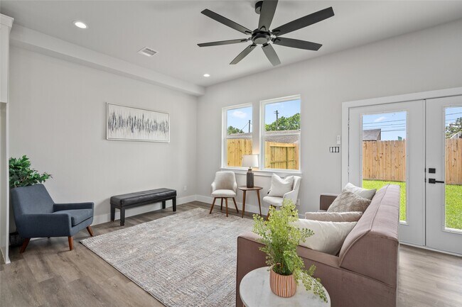 Building Photo - 7224 Avenue B