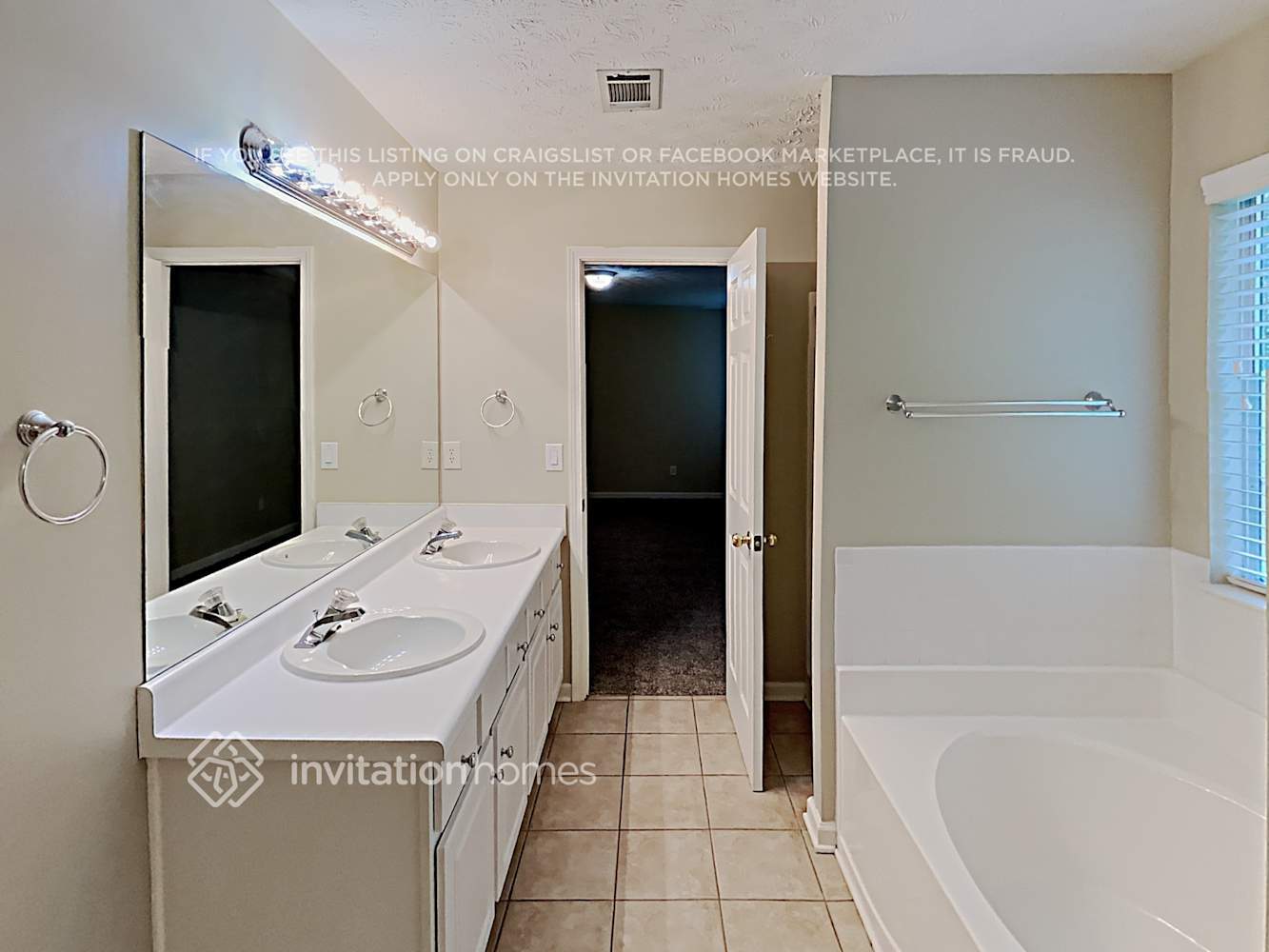 Building Photo - 4045 Bradford Walk Trail