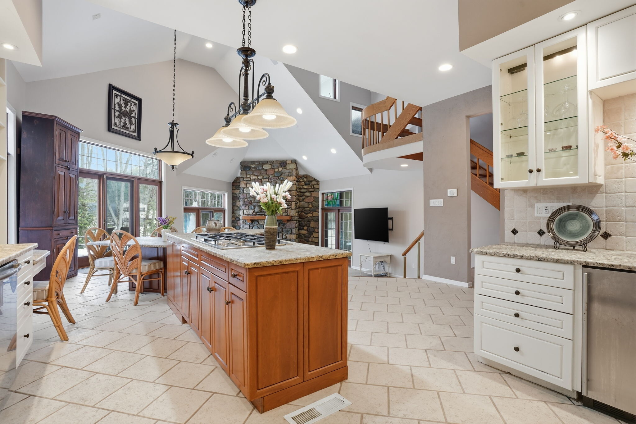 Building Photo - 244 Mathers Rd