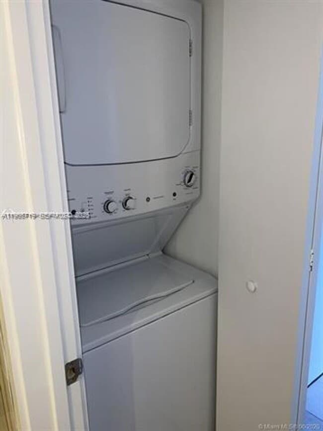 Building Photo - 55 SW 9th St