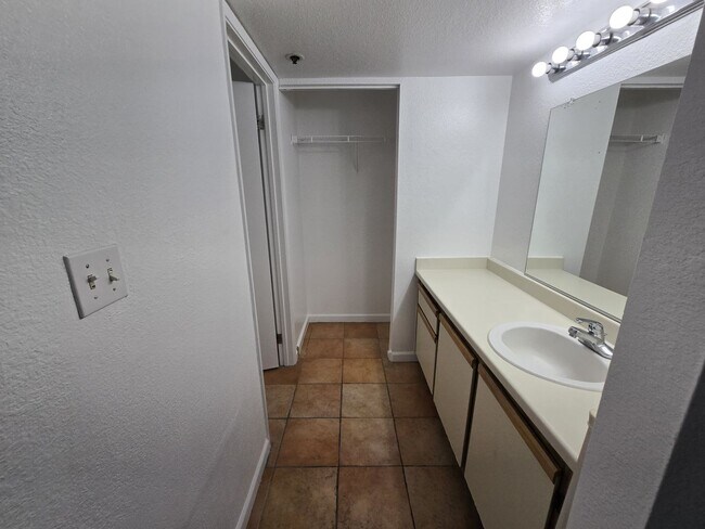 Building Photo - Two Bedroom Two Bath Condominium Unit for ...