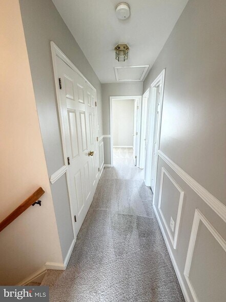 Building Photo - 565 Tuliptree Square NE