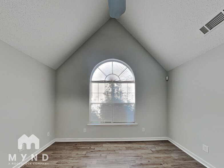 Building Photo - 1288 N Hampton Dr
