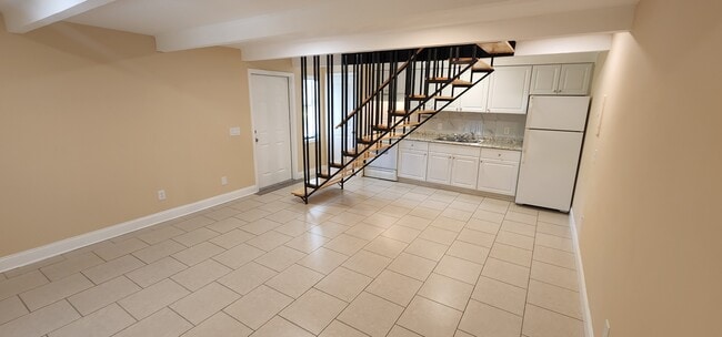 Building Photo - 7206 Cypress Dr
