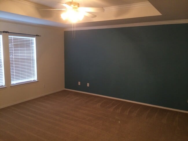Building Photo - 16246 Stallion Ranch