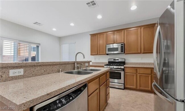 Building Photo - 9764 Bedstraw St