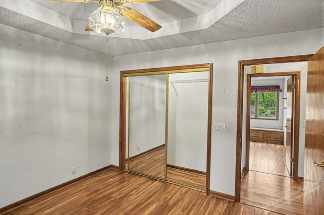 Building Photo - East Gate Area | Home | Unfurnished