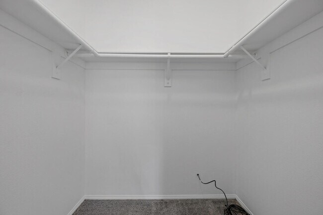 Building Photo - 620 Holbrook Ct