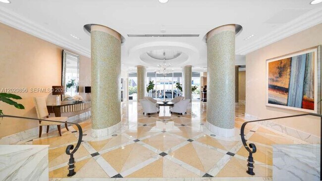 Building Photo - 6917 Collins Ave