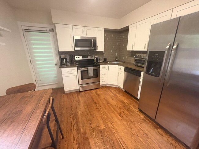Building Photo - 2BD, 1BA Apartment for Lease in Lafayette