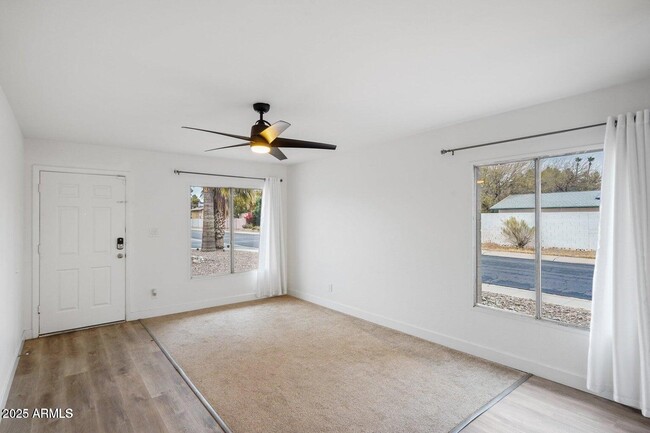 Building Photo - 3701 W Evans Dr
