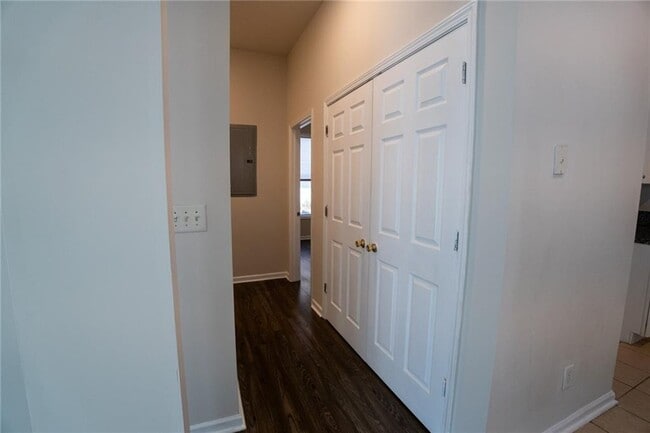 Building Photo - 965 Harwell St NW