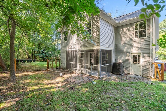 Building Photo - Western Branch 4 bed Ready Now!!
