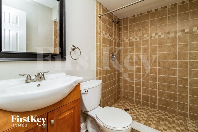 Building Photo - 11107 Finchley Pl