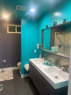 Building Photo - 5167 E Braly Ave