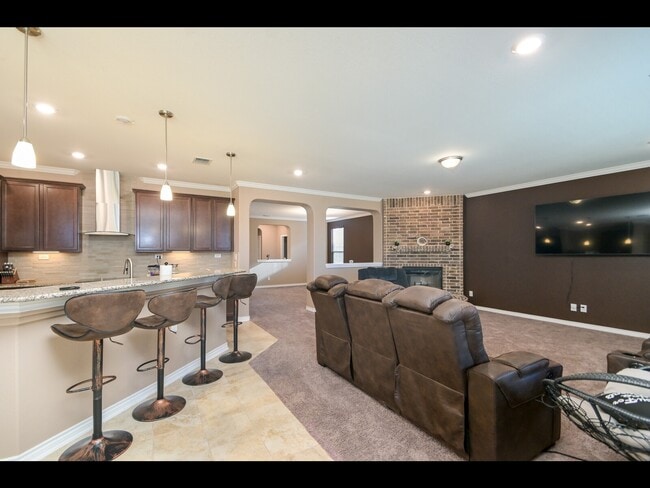 Building Photo - 15050 Tethys Wy