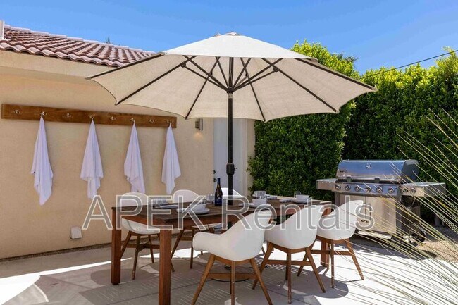 Building Photo - 2355 W Nicola Rd