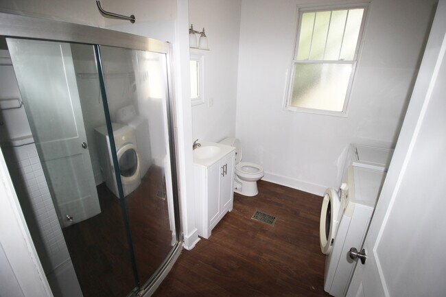 Building Photo - 3300 Napoleon Ave