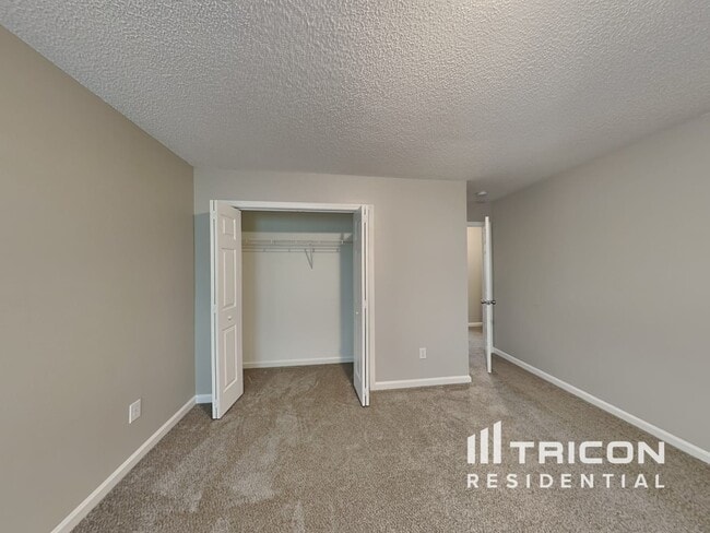 Building Photo - 333 Glen Eagle Cir