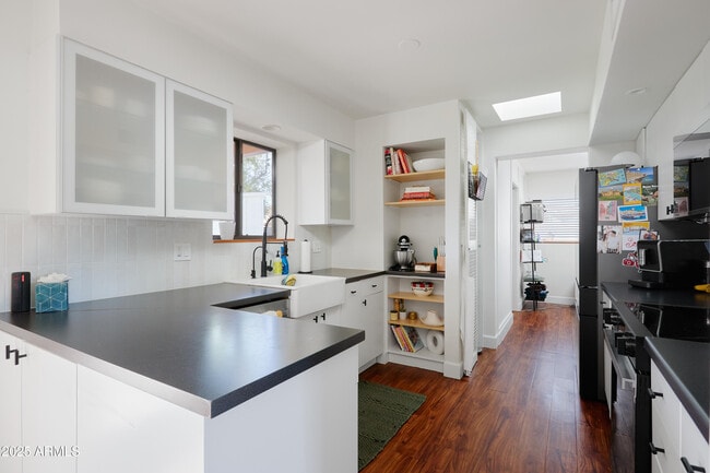 Building Photo - 4226 N 84th Pl