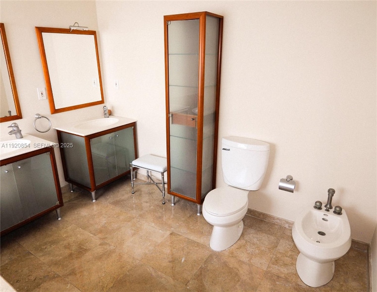 Building Photo - 6384 SW 31st St