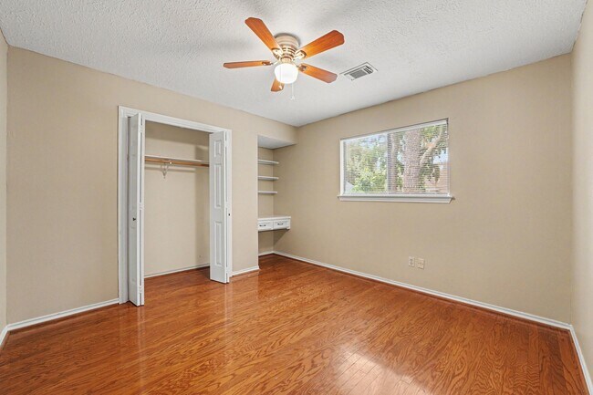 Building Photo - 14707 Treborway Dr