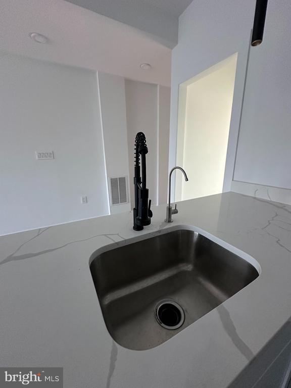 Building Photo - 1925 H St NE