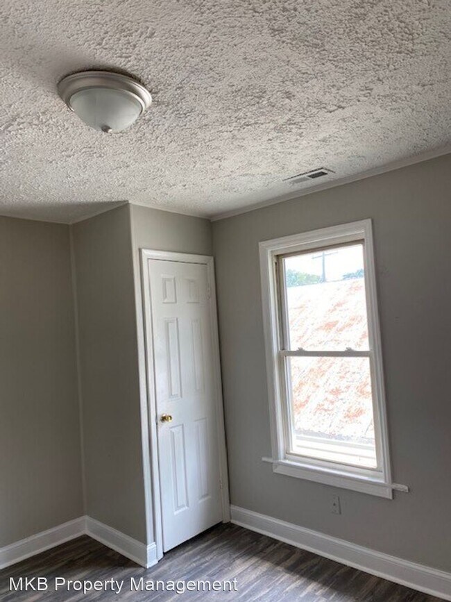 Building Photo - 4 br, 1.5 bath House - 1131 Penmar