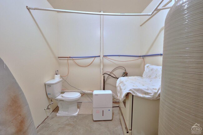 Building Photo - 561 Bald Hill Rd S