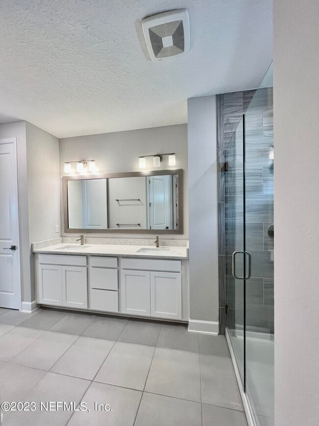 Building Photo - 7324 Beach Haven Pl