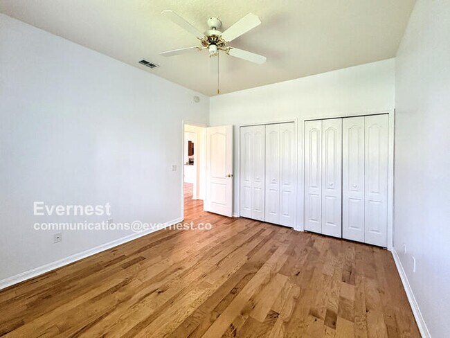 Building Photo - 2307 Twickingham Ct