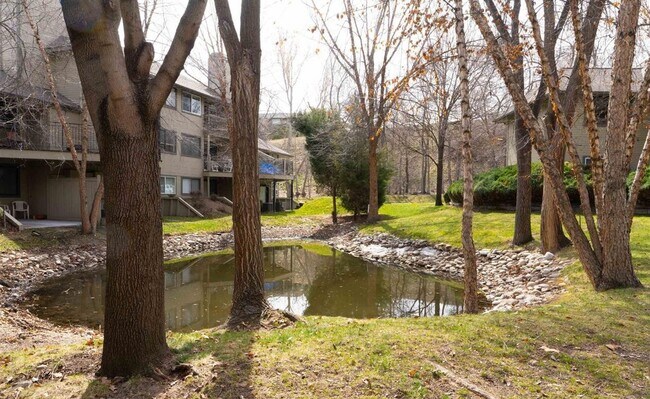 Building Photo - 3769 S Gekeler Ln