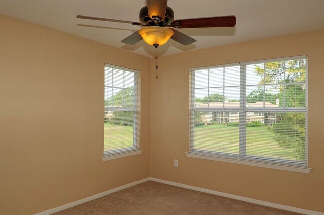 Building Photo - Sabal Point Gated Community in Longwood 2Bedroom 2bathroom on 3rd floor with screened in Lanai