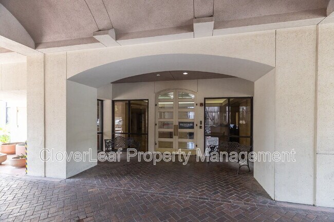 Building Photo - 7701 Wurzbach Rd
