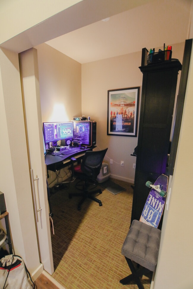 Building Photo - 9716 Holman Rd NW