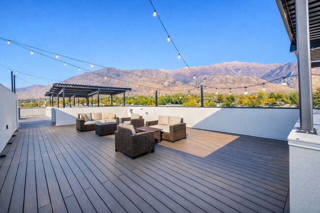 Building Photo - 67 S Main St