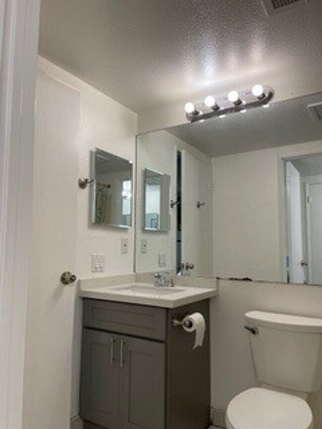 Building Photo - South Maui - Keonekai Villages - Ground Floor Furnished 2Bed/2Bath with 2 parking spaces
