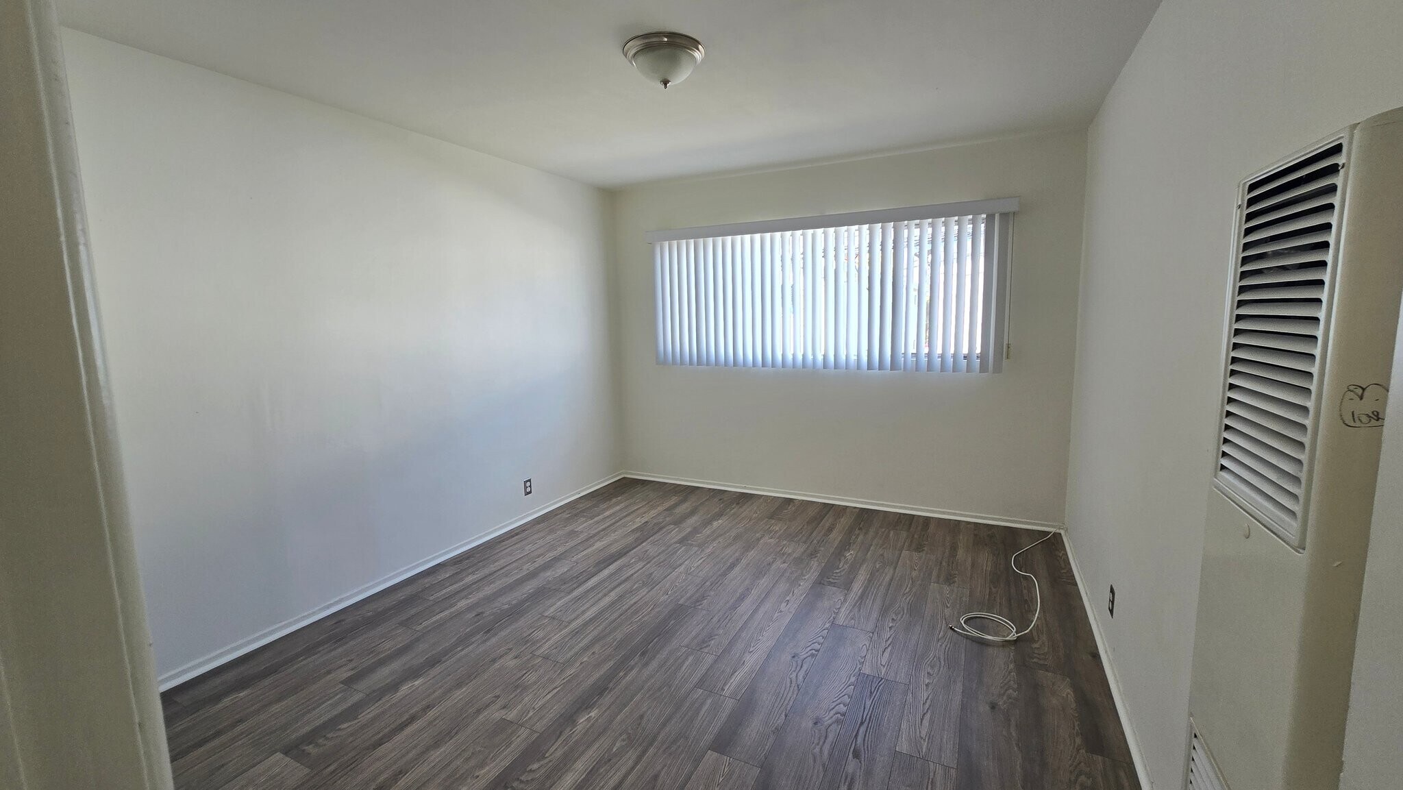 Building Photo - 12015 Lamanda St