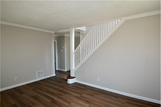 Building Photo - 13 Massachusetts Ave