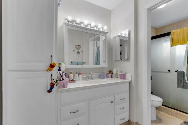 Building Photo - 7890 Lago Del Mar Dr