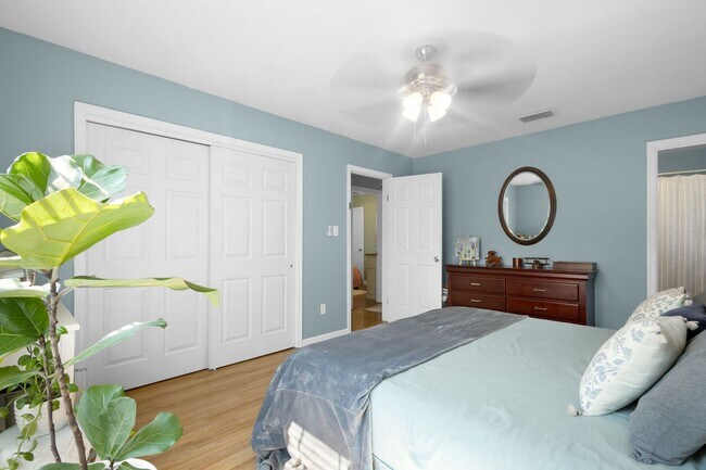 Building Photo - 3 Bed 2 Bath for Rent in Virginia Beach