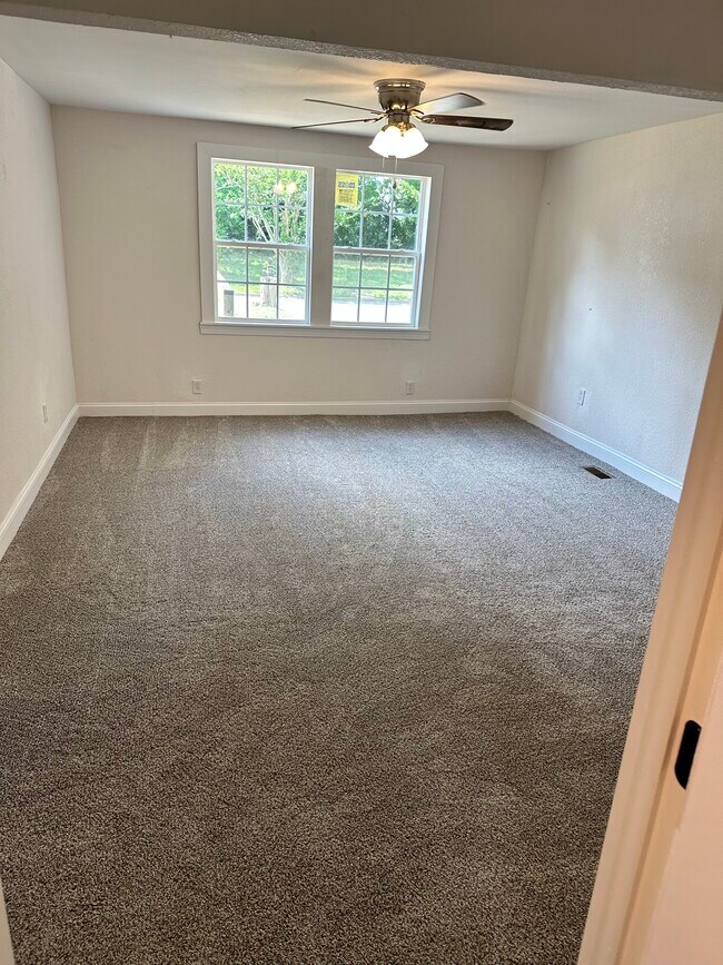 Building Photo - 1242 26th St