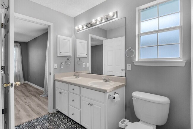 Building Photo - 9761 Leeward Way